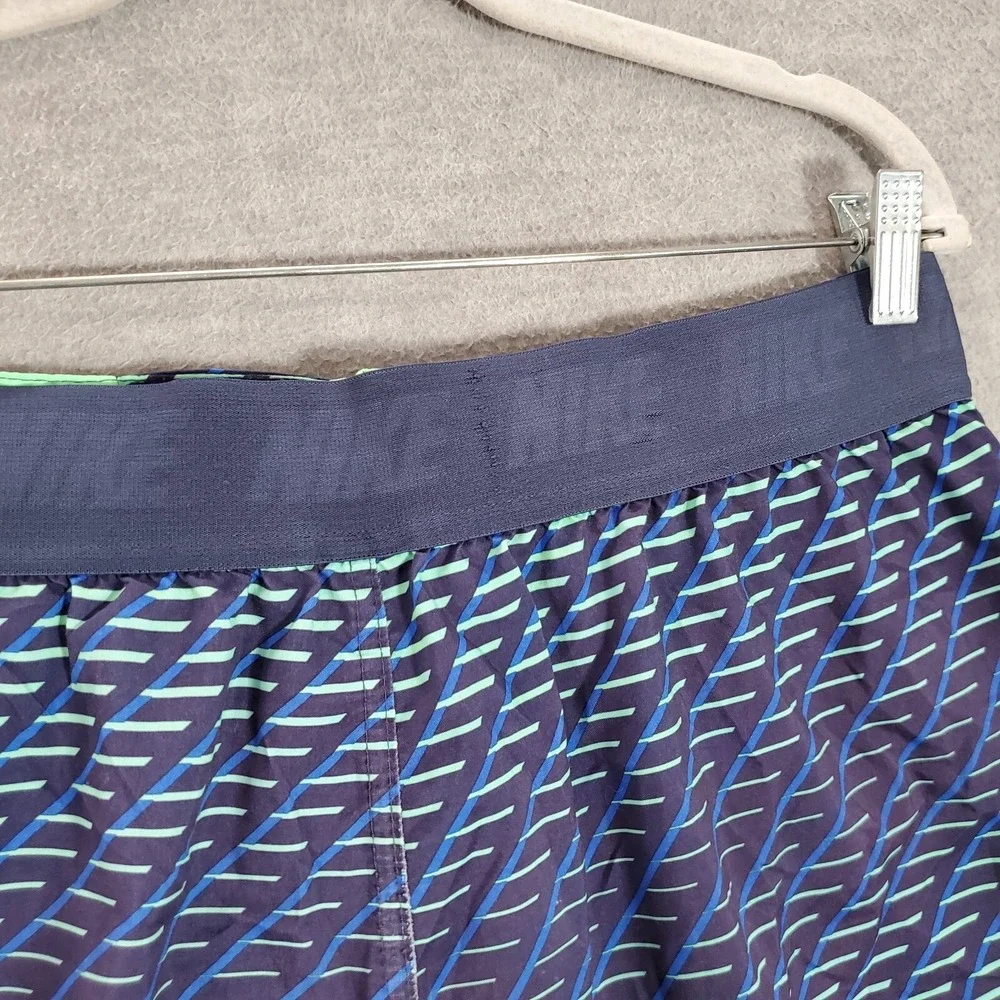 Nike Men Swimwear Medium Blue Geometric Trunks Logo Outdoor Beach Surf‎